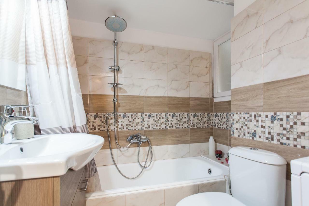 Central, Quiet, Cozy, Very Clean Private Apartment Close To Acropolis Atenas Exterior foto